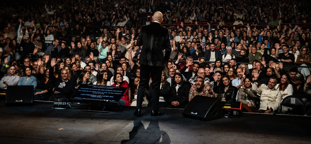 Andrés Parra regresa a España para presentar por última vez “Venga que si es pa´eso”. 