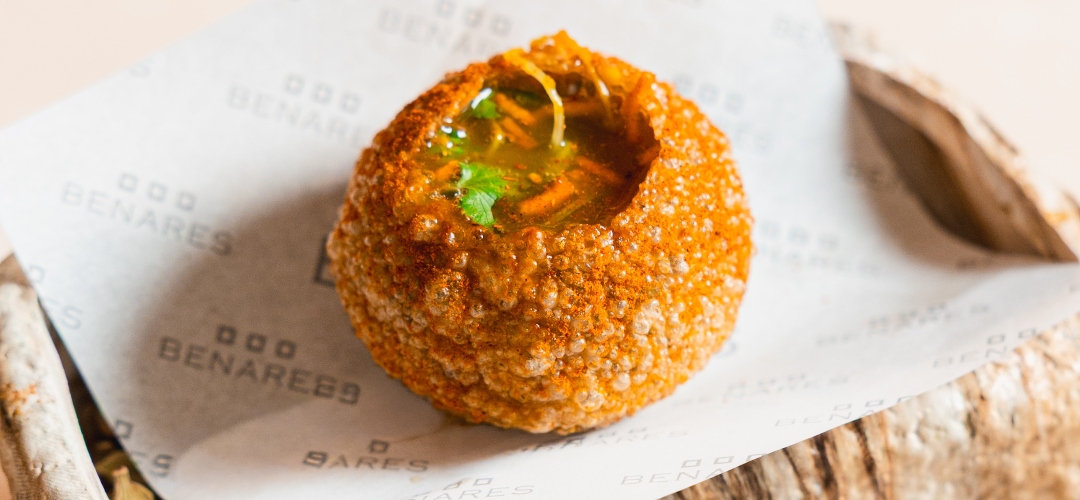 Benares Madrid rinde homenaje al Día de la Madre con un menú de inspiración india pensado para compartir.