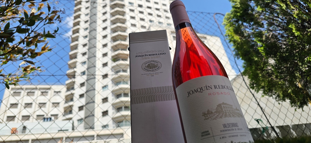 La Bodega Joaquín Rebolledo presenta el primer rosado de la DO Valdeorras.
