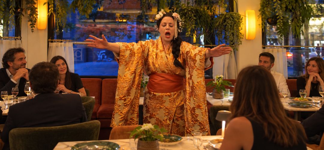 El Café de la Ópera acercó la lírica a Madrid con una jornada de música y gastronomía.