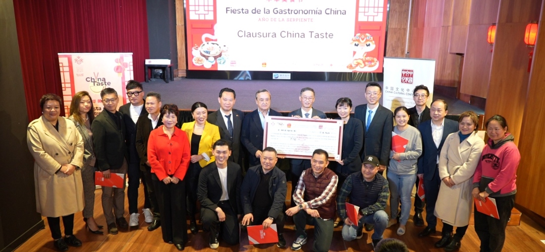 China Taste 2025 cierra su VIII Edición con un gran éxito y una recaudación solidaria de 7.250€ para Cruz Roja.