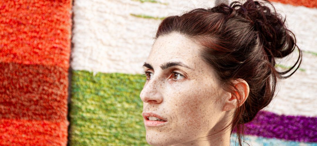 La Bienal de Arte de Fundación ONCE amplía su programa con talleres y actividades que exploran la percepción, la creación y la inclusión.