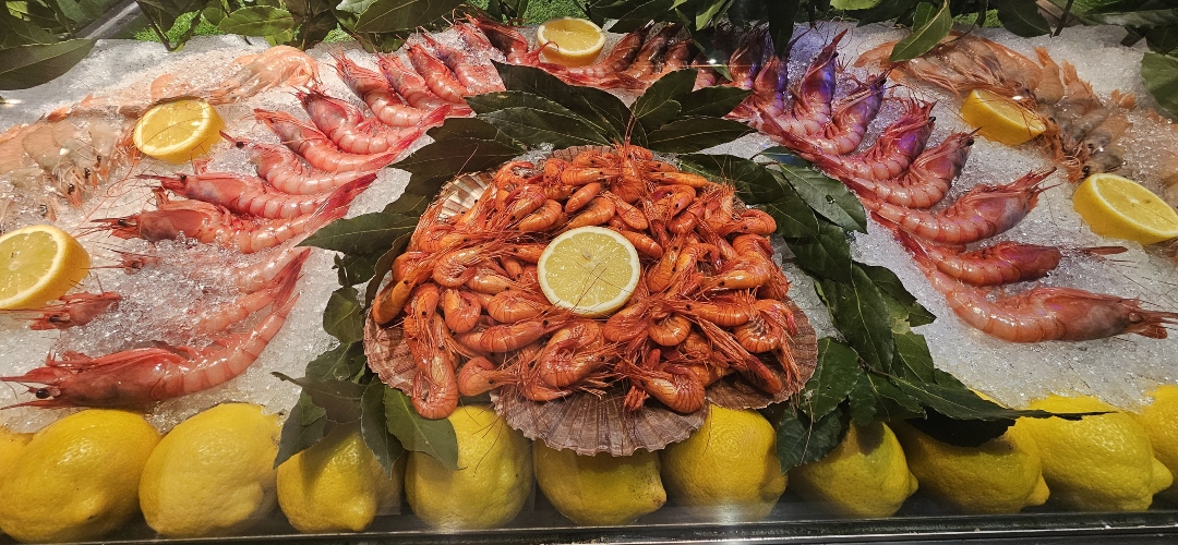 Disfruta de la mejor gamba roja del Mediterráneo en el Grupo Oter.