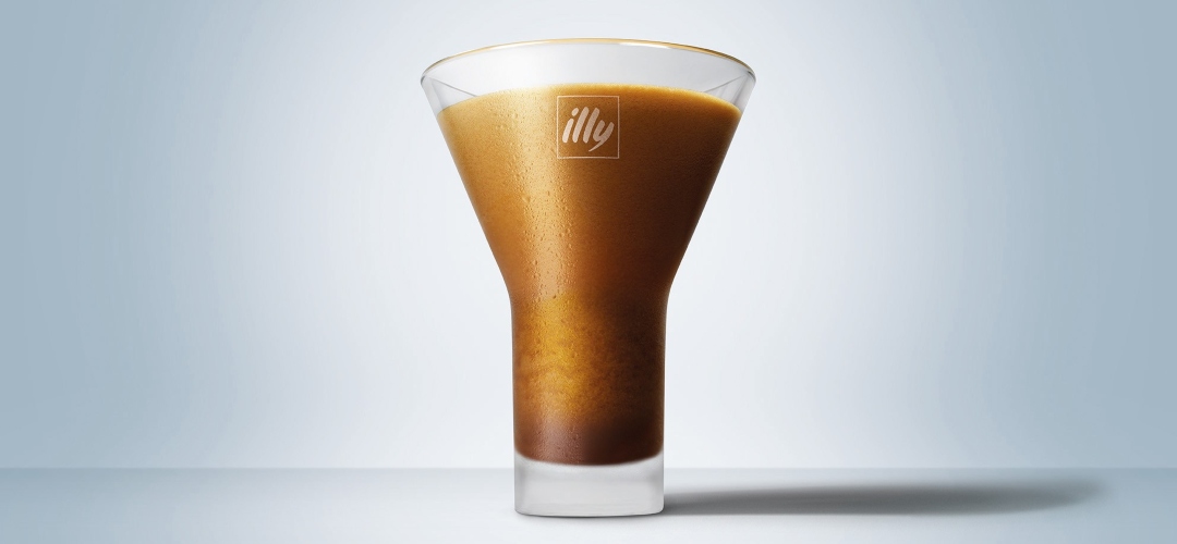 Tres creaciones refrescantes para reinventar el café en los últimos días de calor by illycaffé.