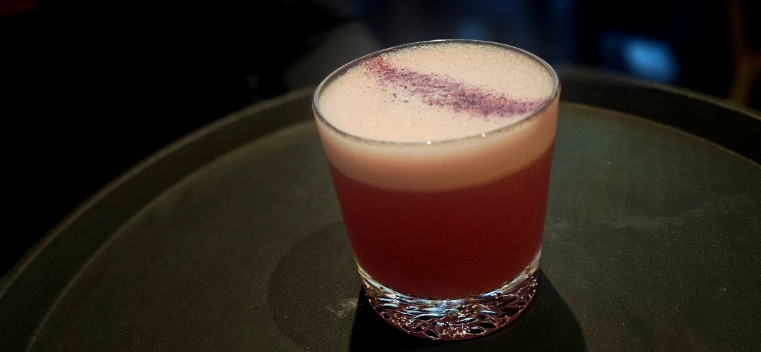 La noche madrileña se afina entre cócteles y alta gastronomía en La Barra de Salvador