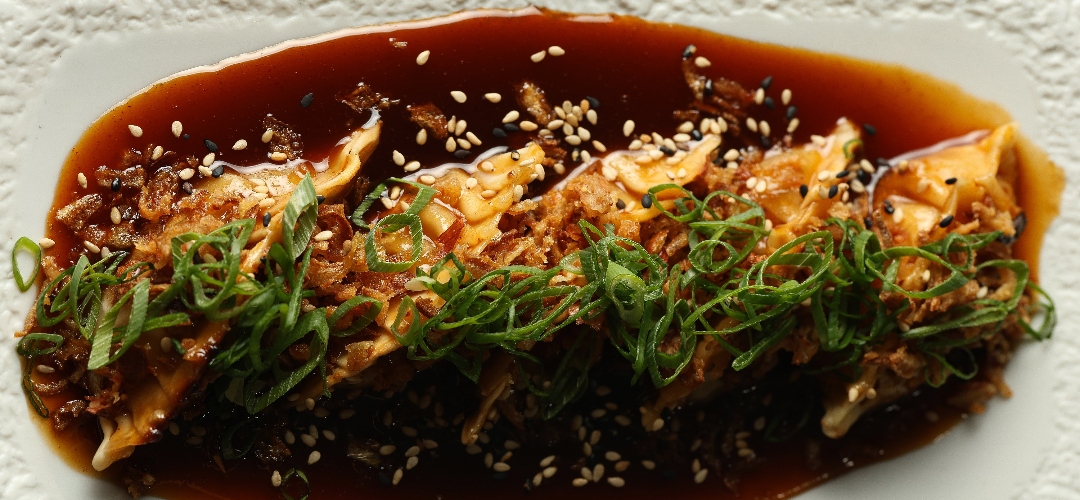 Nuevos platos en La Morena que reivindican su cocina viajera y su fantástico producto. 