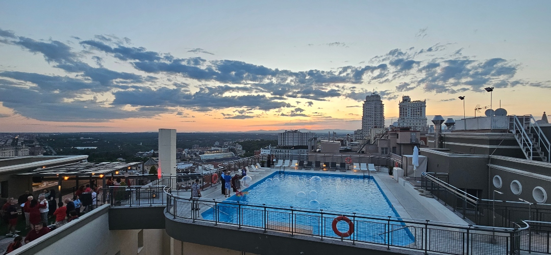 La terraza del Hotel Emperador: una década dominando el cielo de la Gran Vía. 