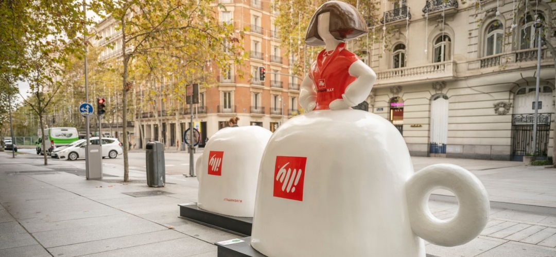 La Menina LIVEHAPPILLY estará instalada en la Milla de Oro de Madrid para disfrute de los paseantes.