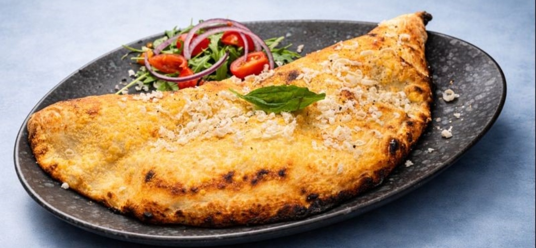 Luna Rossa celebra el día mundial de la pizza con la más desconocida: La pizza D´O Munaciello.