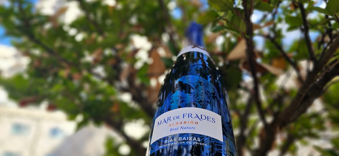 Mar de Frades Brut Nature: La revolución espumosa de las Rías Baixas.