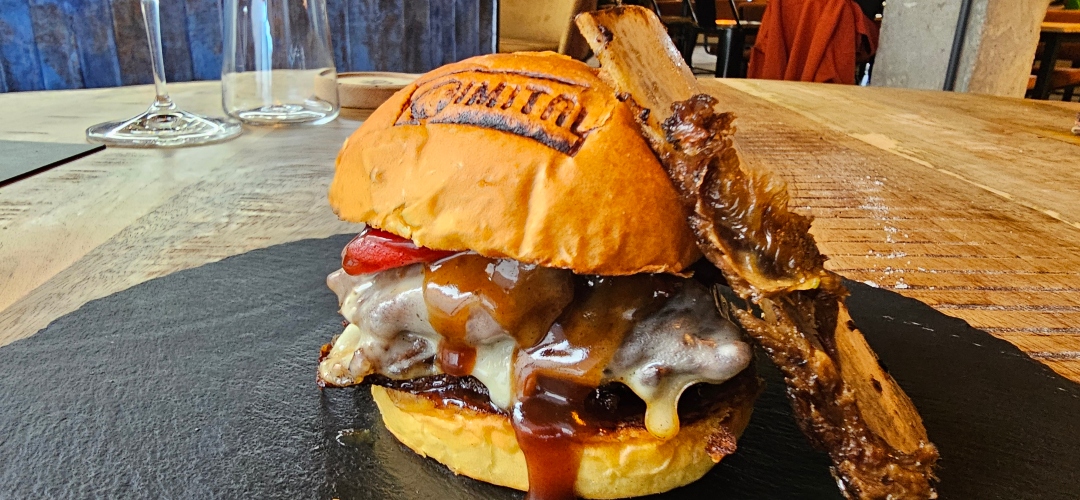 Prrimital, el templo de los carnívoros abre en Aravaca.