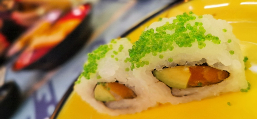 RUNNING SUSHI IN OSAKA: gastronomía nipona de lo más viajera.
